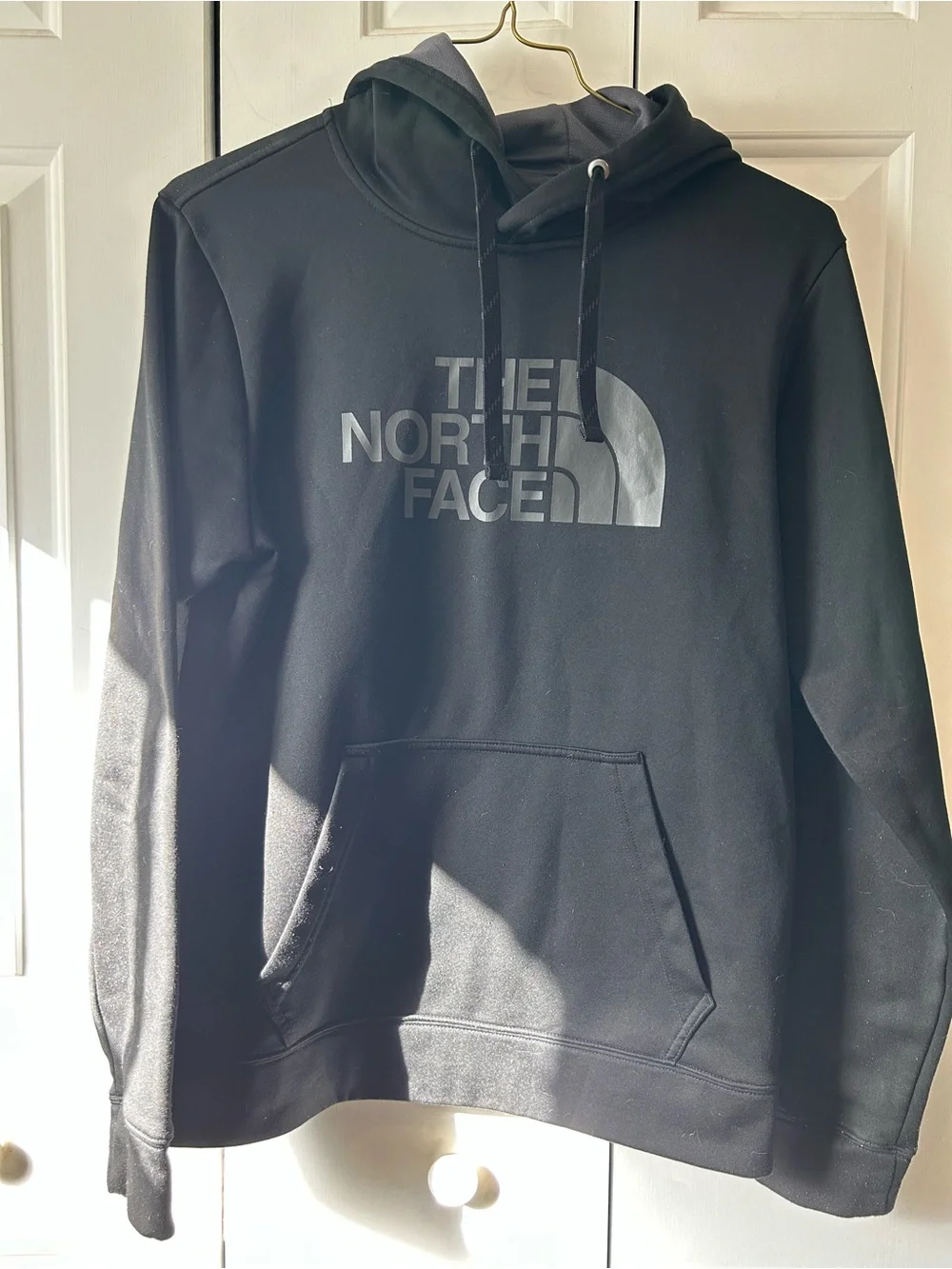 The North Face Hoodie Mens Small Blk On Blk Pullover Fleece Sweatshirt Big Logo